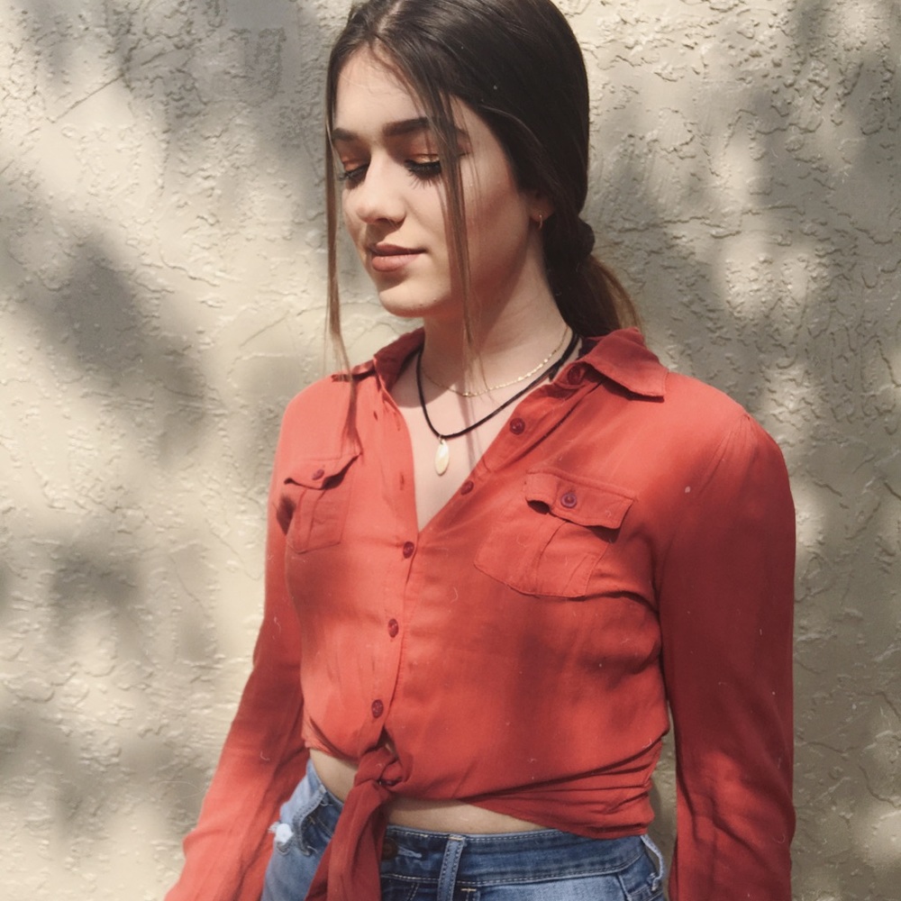 ✨ON SALE - Burnt Orange Vintage Inspired Tie Top ✨